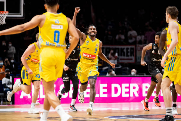 事激励着无 事激励着无