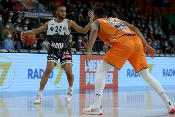 在现代足球 在现代足球