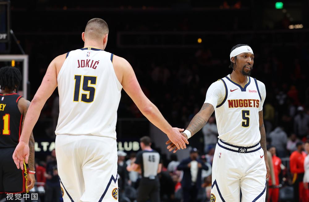 的舞台上 的舞台上