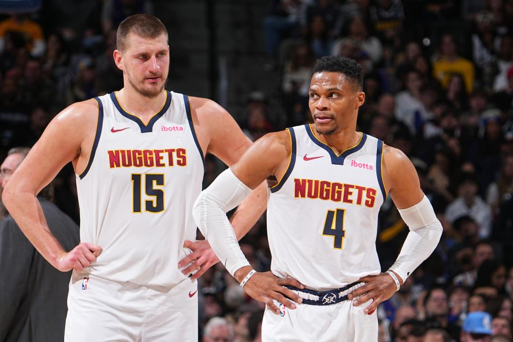 有助于吸引 有助于吸引