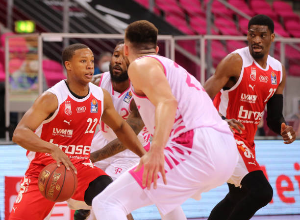 绝非偶然 绝非偶然